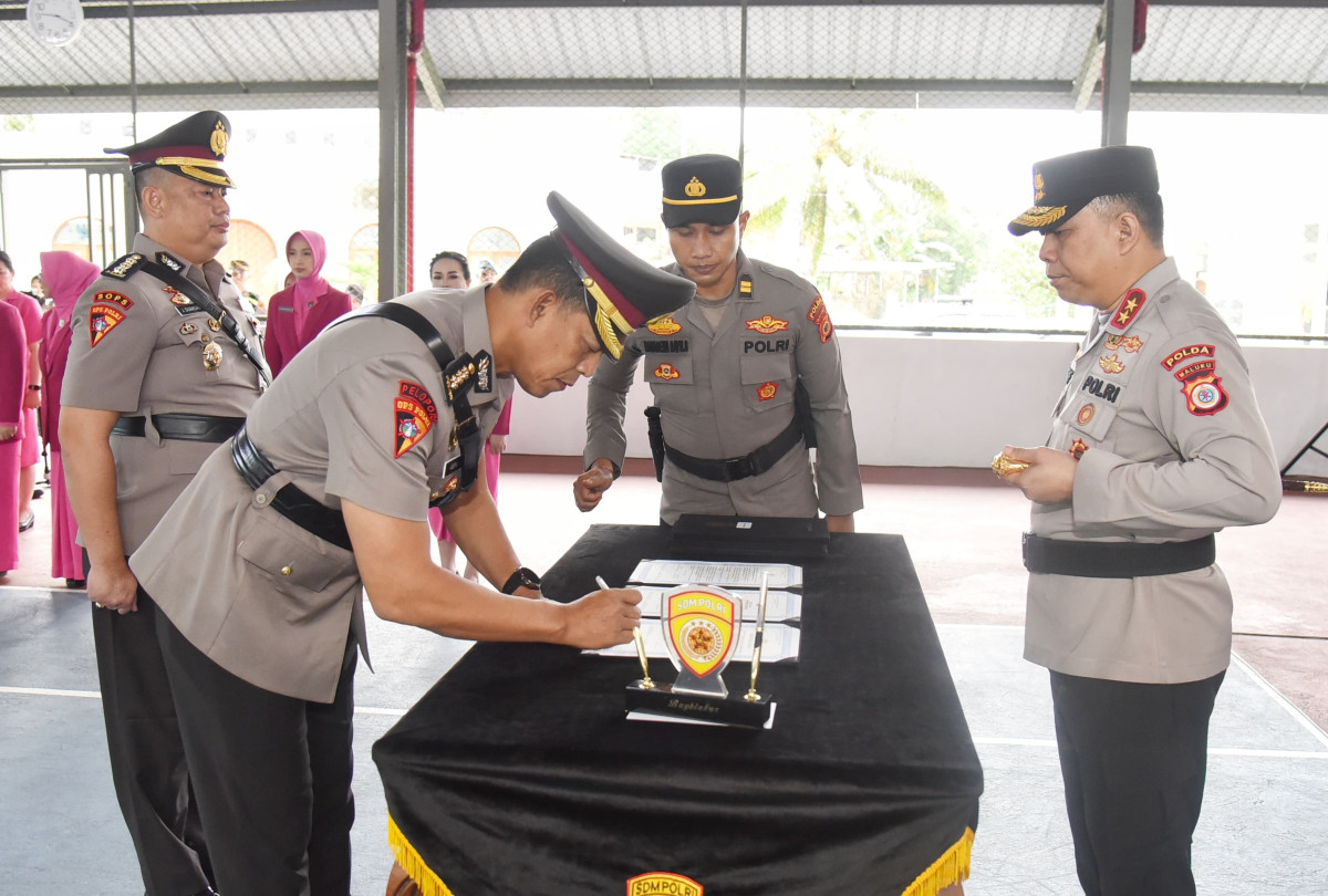 Resmi Serah Terima Jabatan Kapolres Tual, AKBP. Prayuda Diganti AKBP. Adrian